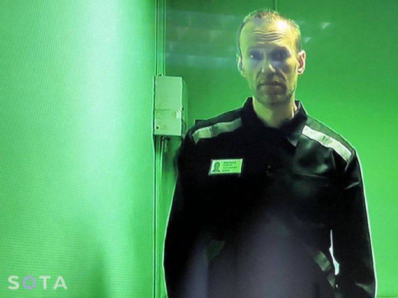 Невозможно подобрать слов, которые не были бы жалкими и беспомощными.Но молчать ...