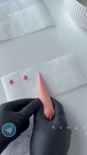 Декор из шоколада самый вкусный по моему субъективному мнению и опыту опросов ко...