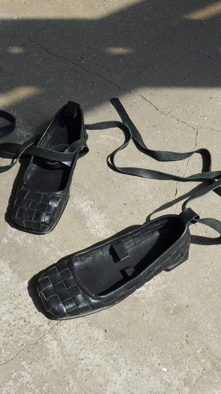 Друзья, встречаем — кожаные лапти!Отдают почти даром — всего каких-то 50.000₽.Се...