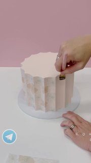 Интересный декор. Обратите внимание, когда будете разрезать вафельную бумагу для…