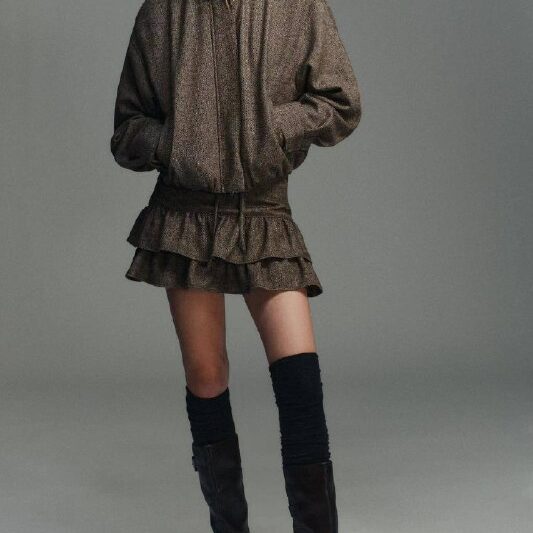 КостюмТоже весенний вариант, можно  заказать по отдельности, можно костюмомРекла…