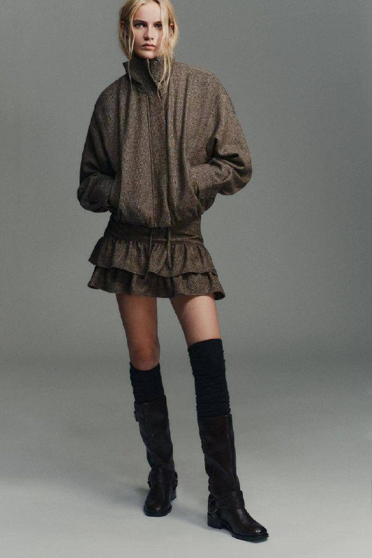 КостюмТоже весенний вариант, можно  заказать по отдельности, можно костюмомРекла...