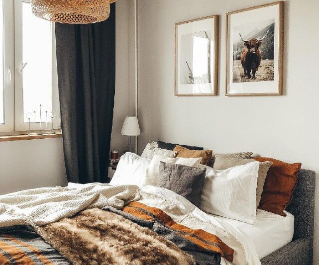 Квартира 82 кв.м. для семьи с ребёнкомКраска на стене Caparol. На кухне ковер, з…