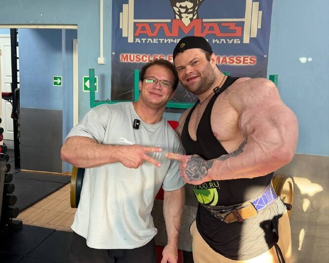 счастливый приехали в Питер к Сергею в легендарный зал и уже засняли видео…