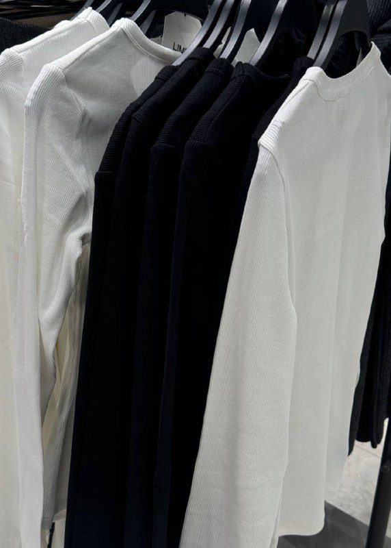 Сначала я шучу гадкие шутки, а потом мне становится неловко, совестно. И я надев...