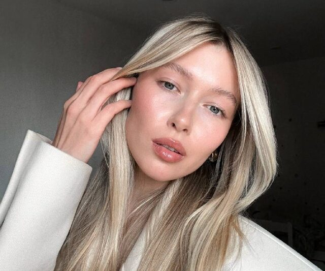 Удиви ее! Собери подарок на 14 февраля из новинок Золотого ЯблокаВ ее косметичке…