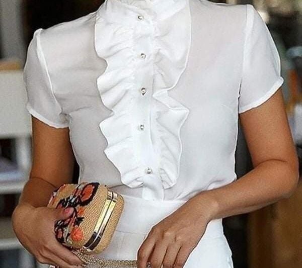 Для вдохновения @hand_sewing • #блуза • #шитье…